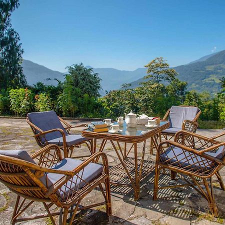 La Ipsing Farm By Stayvista - 3 Bhk Villa With Balcony, Mountain View, Indoor Games, And Pet Friendly Samdong Bagian luar foto