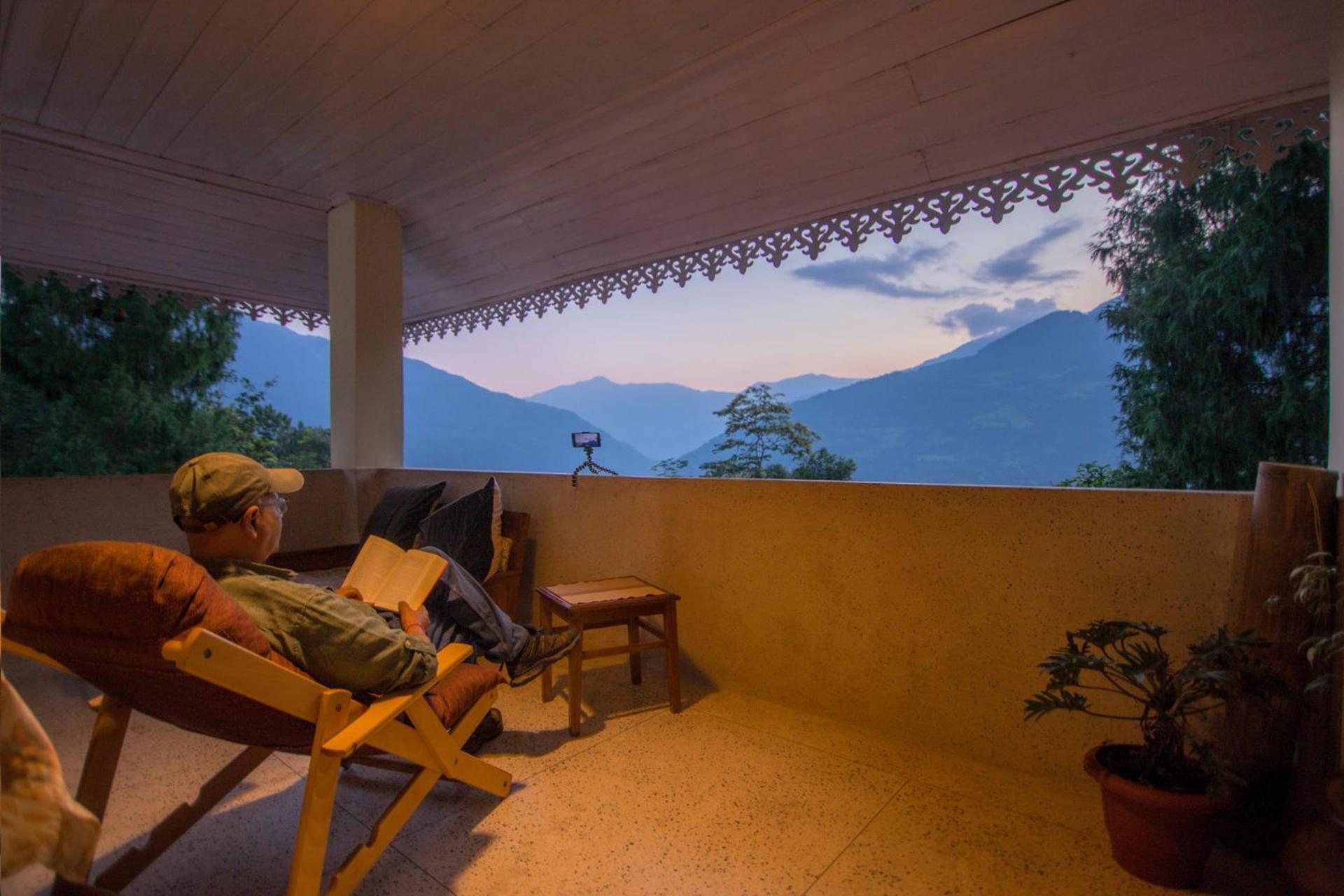 La Ipsing Farm By Stayvista - 3 Bhk Villa With Balcony, Mountain View, Indoor Games, And Pet Friendly Samdong Bagian luar foto