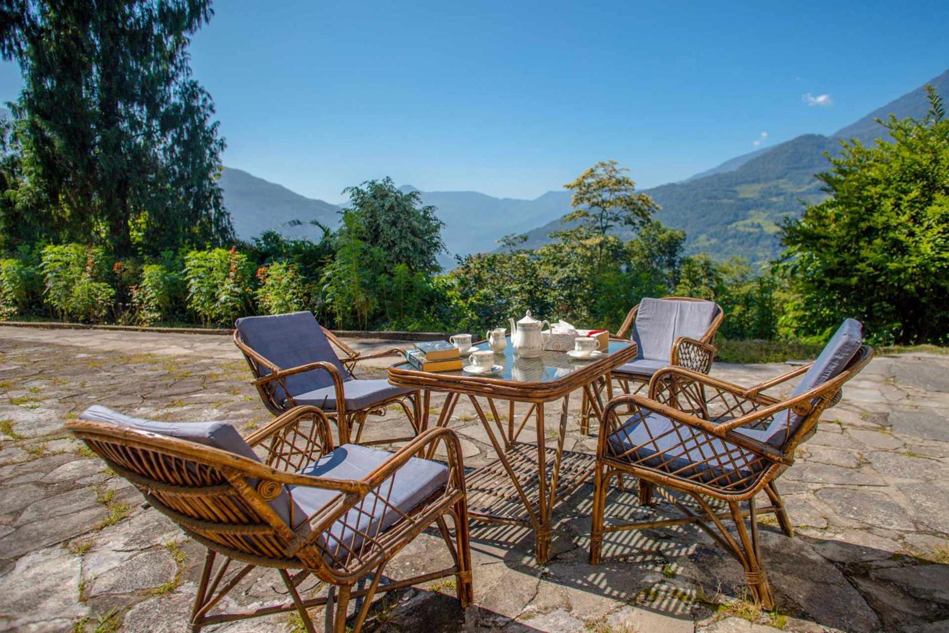 La Ipsing Farm By Stayvista - 3 Bhk Villa With Balcony, Mountain View, Indoor Games, And Pet Friendly Samdong Bagian luar foto