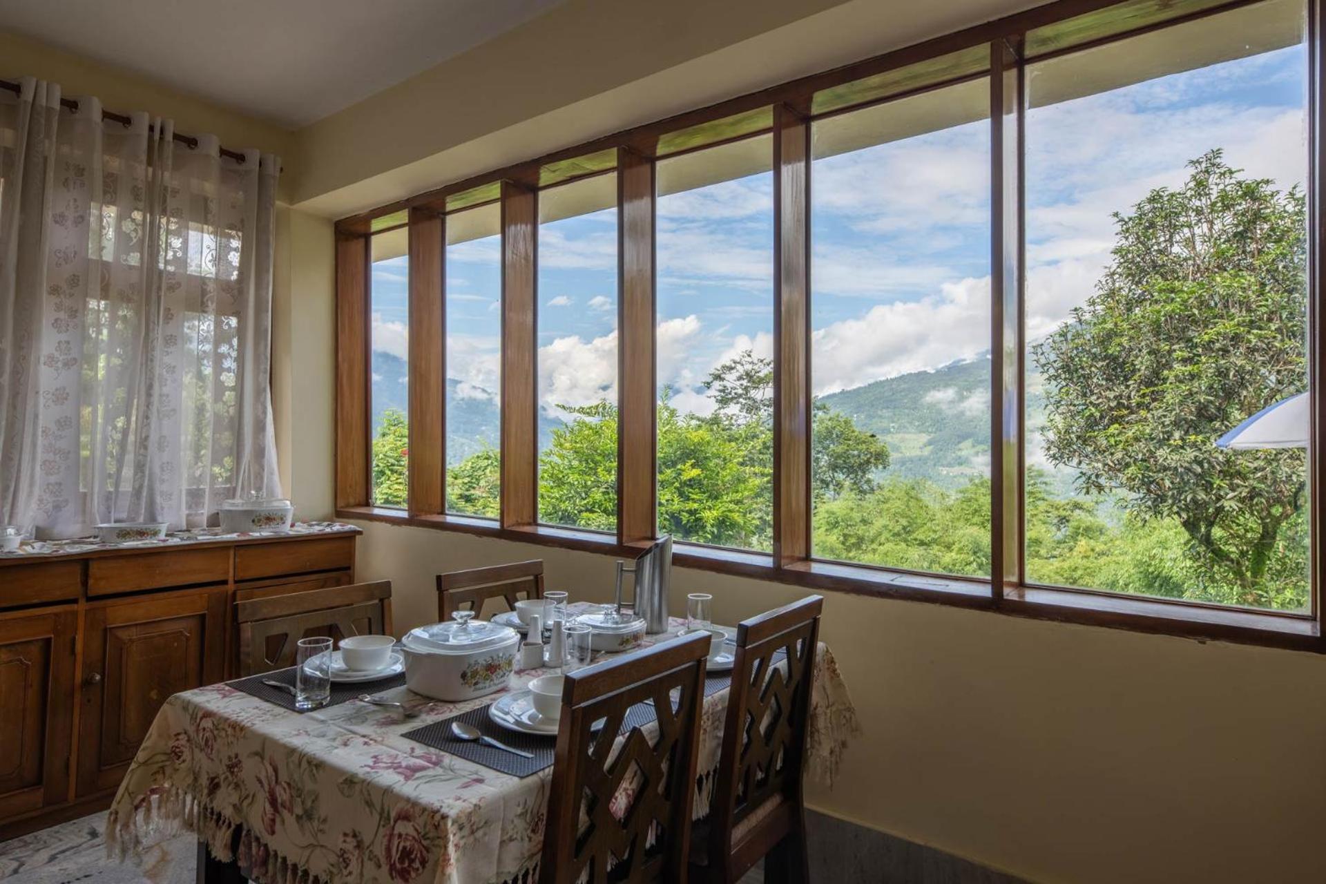 La Ipsing Farm By Stayvista - 3 Bhk Villa With Balcony, Mountain View, Indoor Games, And Pet Friendly Samdong Bagian luar foto