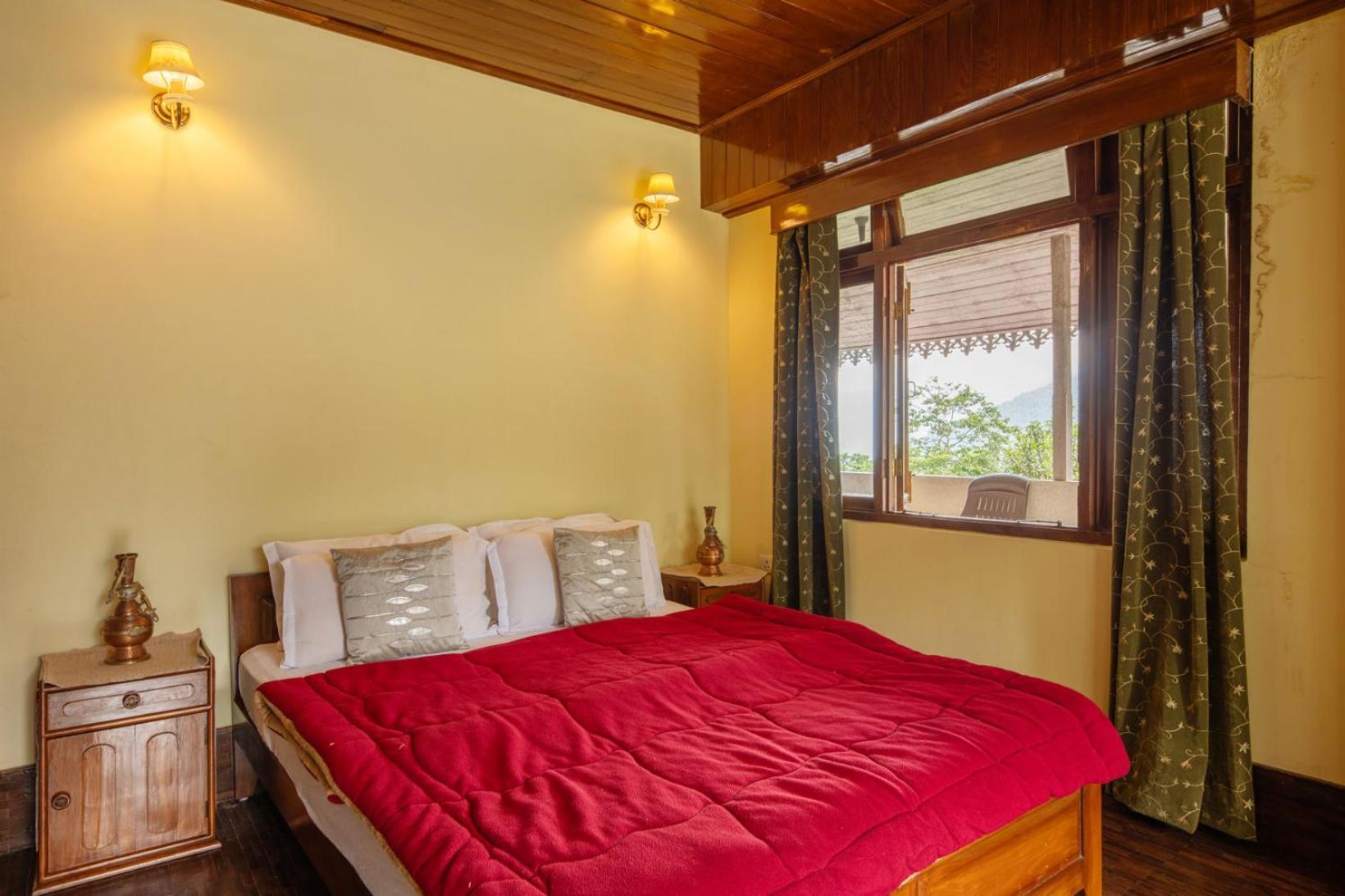 La Ipsing Farm By Stayvista - 3 Bhk Villa With Balcony, Mountain View, Indoor Games, And Pet Friendly Samdong Bagian luar foto